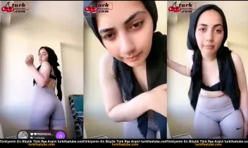 Türbanlı Hintli Kadın İfşa Ediyor